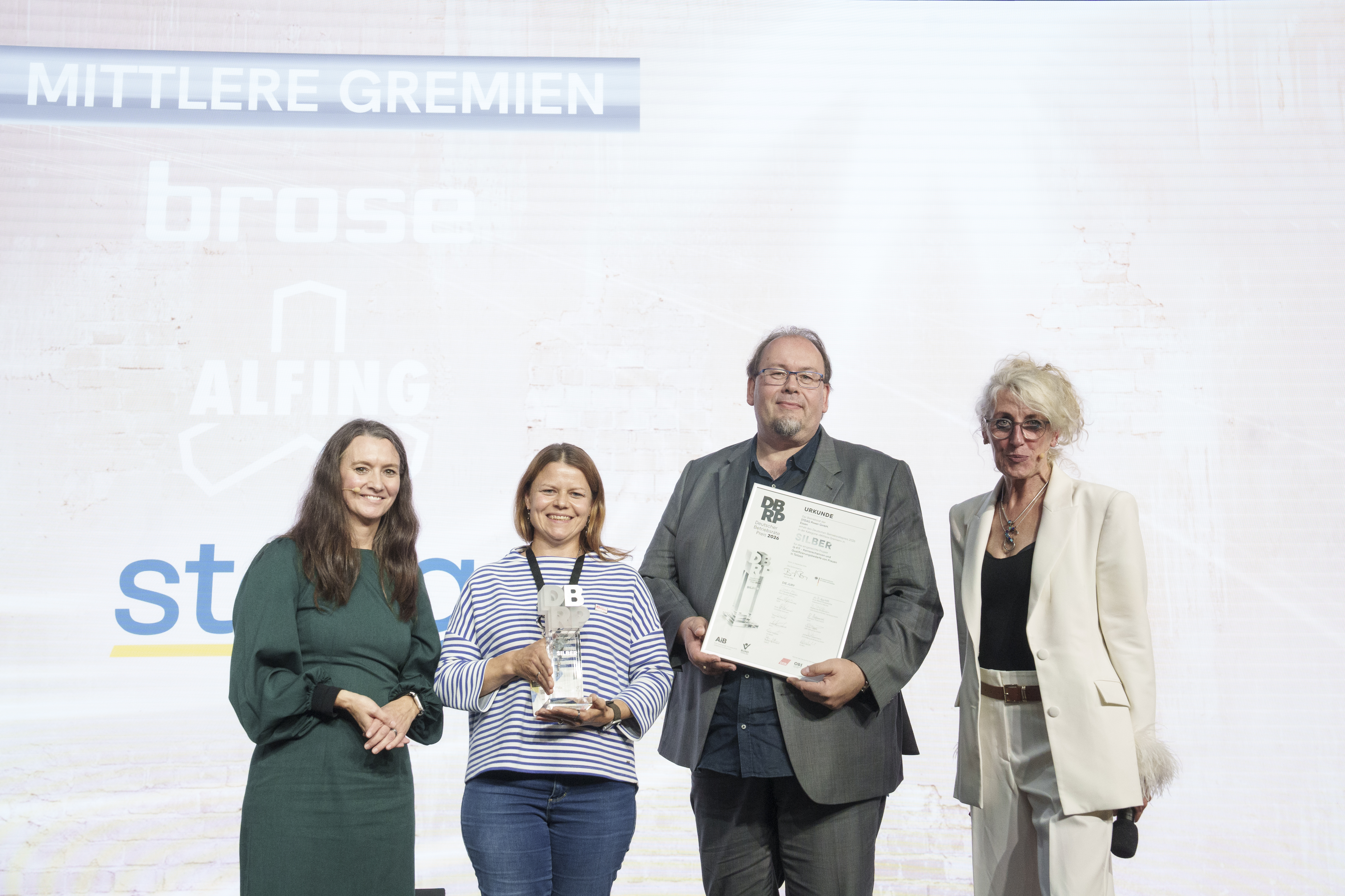 Bund-Verlag/Simone M. Neumann Steag